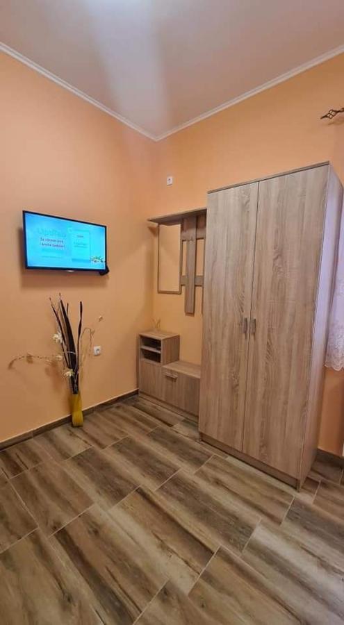 Ales Apartman Sombor Buitenkant foto