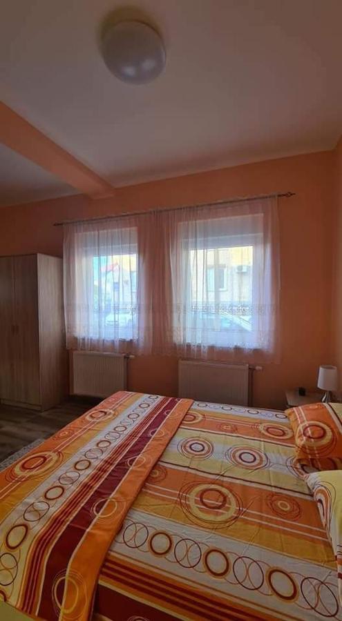 Ales Apartman Sombor Buitenkant foto